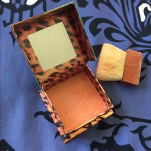 Coralista Boxed Blush